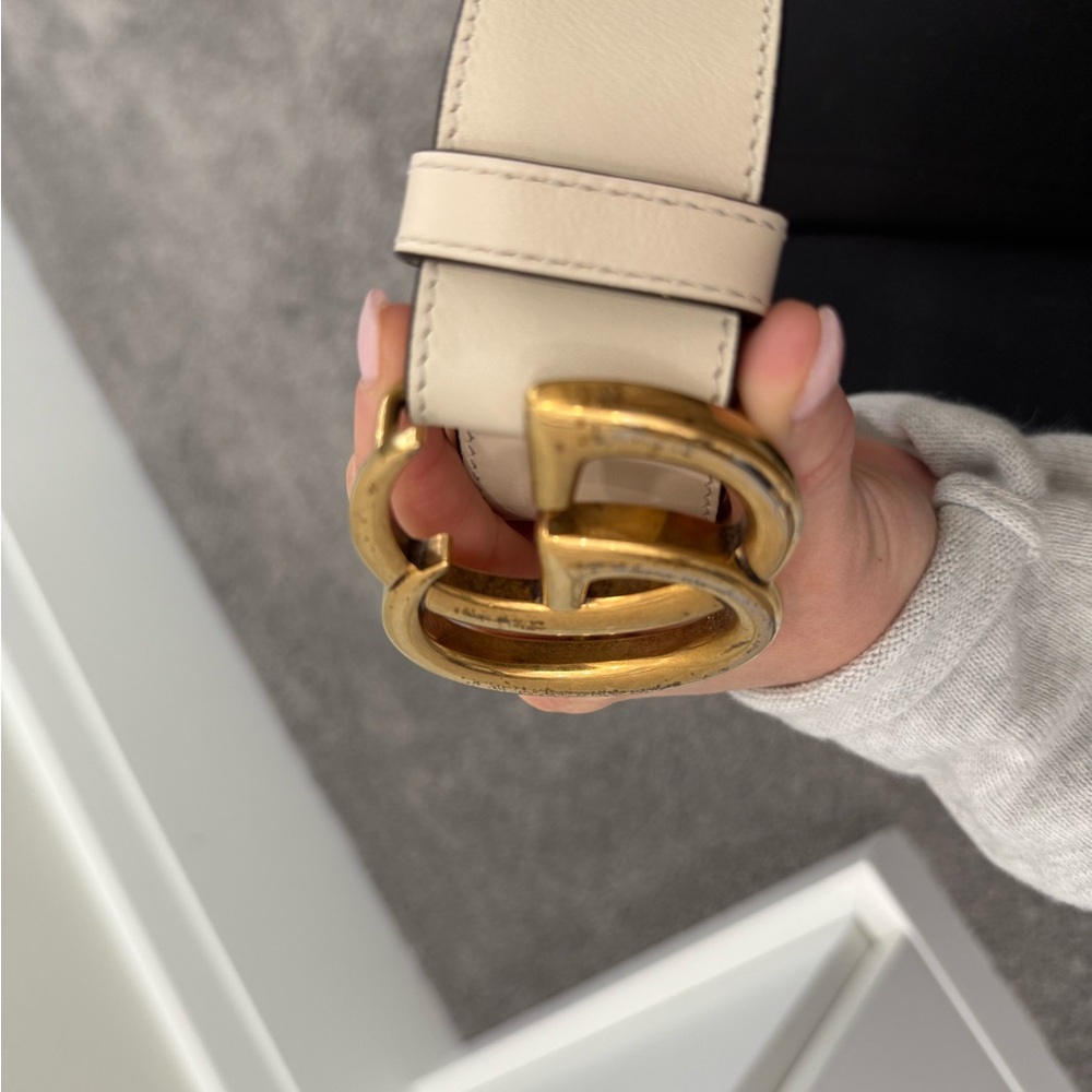 Gucci Cream Leather Belt with Gold GG Buckle - Picture 3 of 4